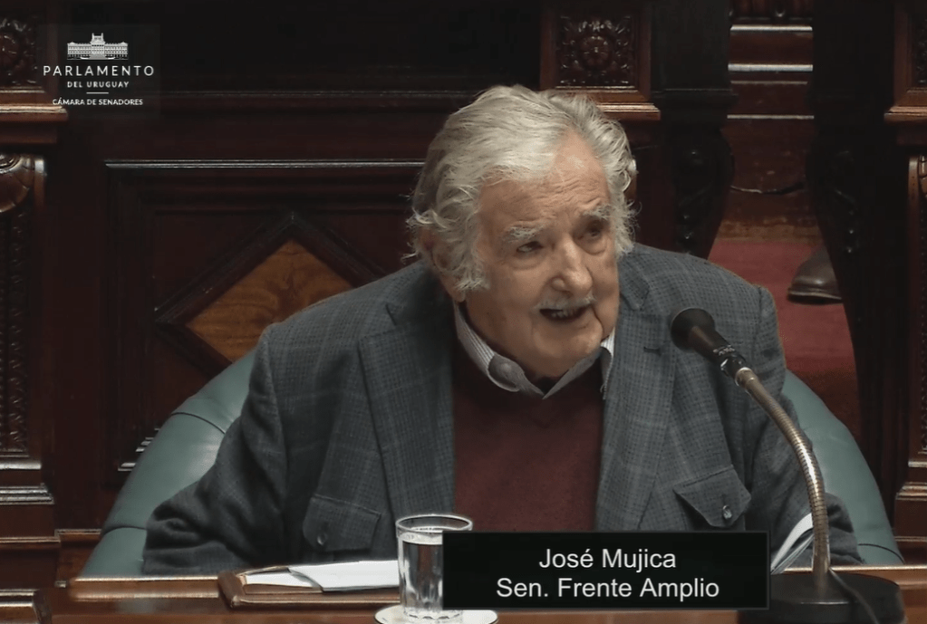 pepe-mujica-revela-que-foi-diagnosticado-com-tumor-no-esofago