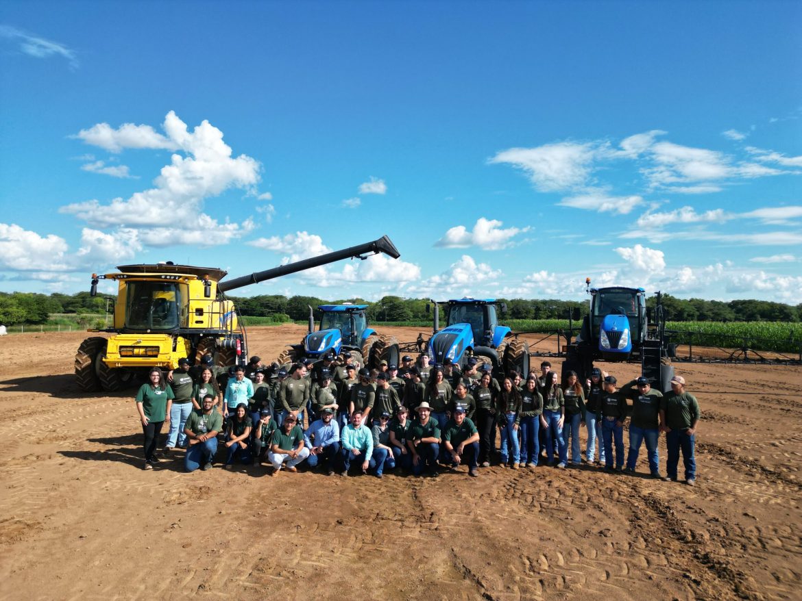 alunos-do-senar-mt-vivenciam-tecnologia-e-inovacao-no-campo-em-sorriso