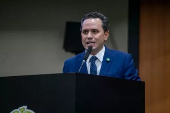 deputado-apresenta-novo-substitutivo-em-mt…