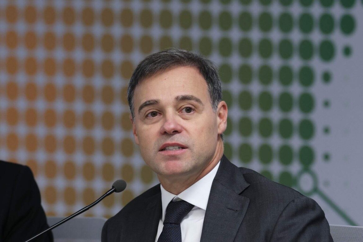 ministro-do-supremo-andre-mendonca-rejeita-deixar-relatoria-do-caso-master-apesar-de-sugestoes-de-bastidores