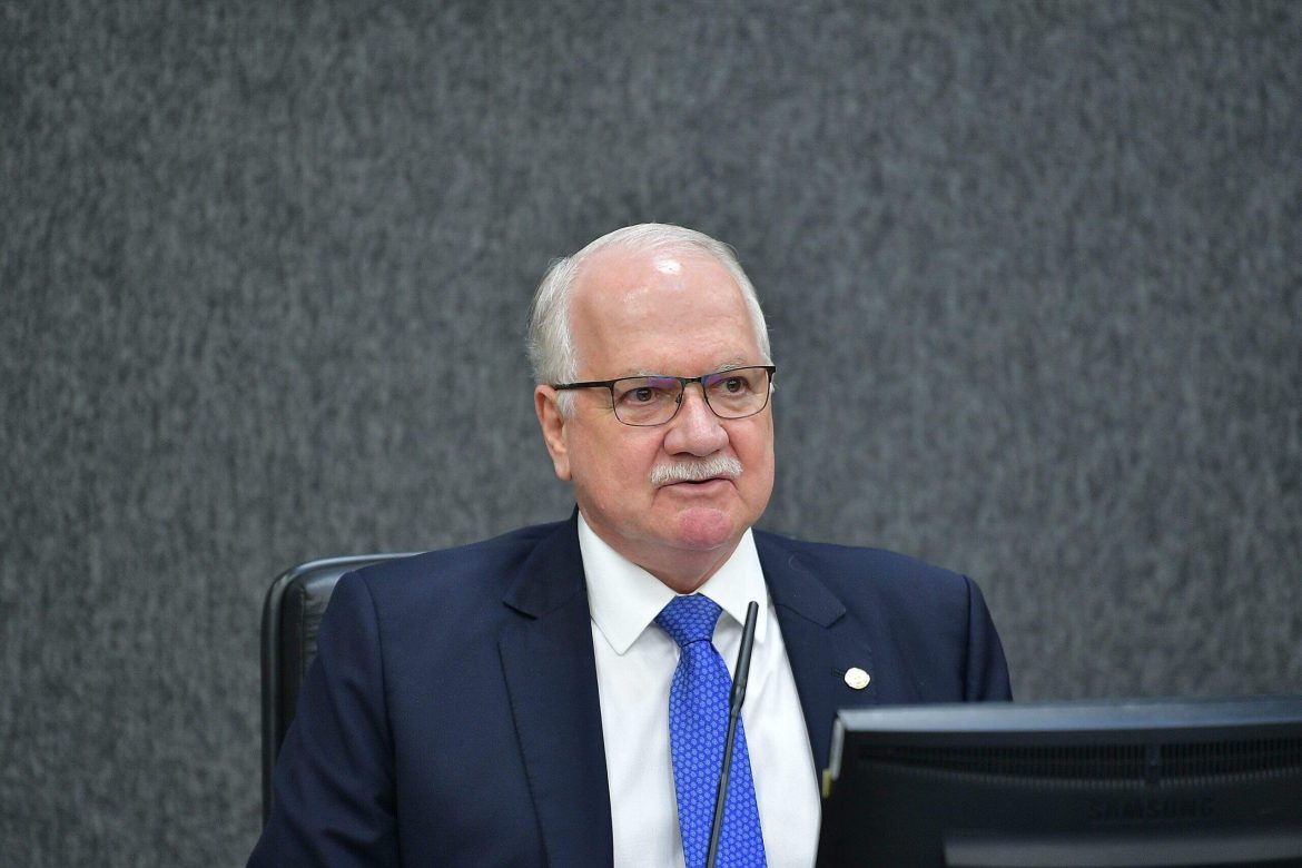 presidente-do-supremo-mantem-sessao-de-terca-feira-mas-rejeita-julgar-andre-mendonca-junto-com-alexandre-de-moraes