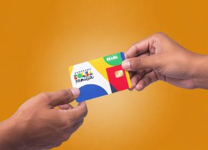 a-pouco-mais-de-duas-semanas-das-eleicoes,-governo-lula-anuncia-reajuste-de-15%-no-bolsa-familia